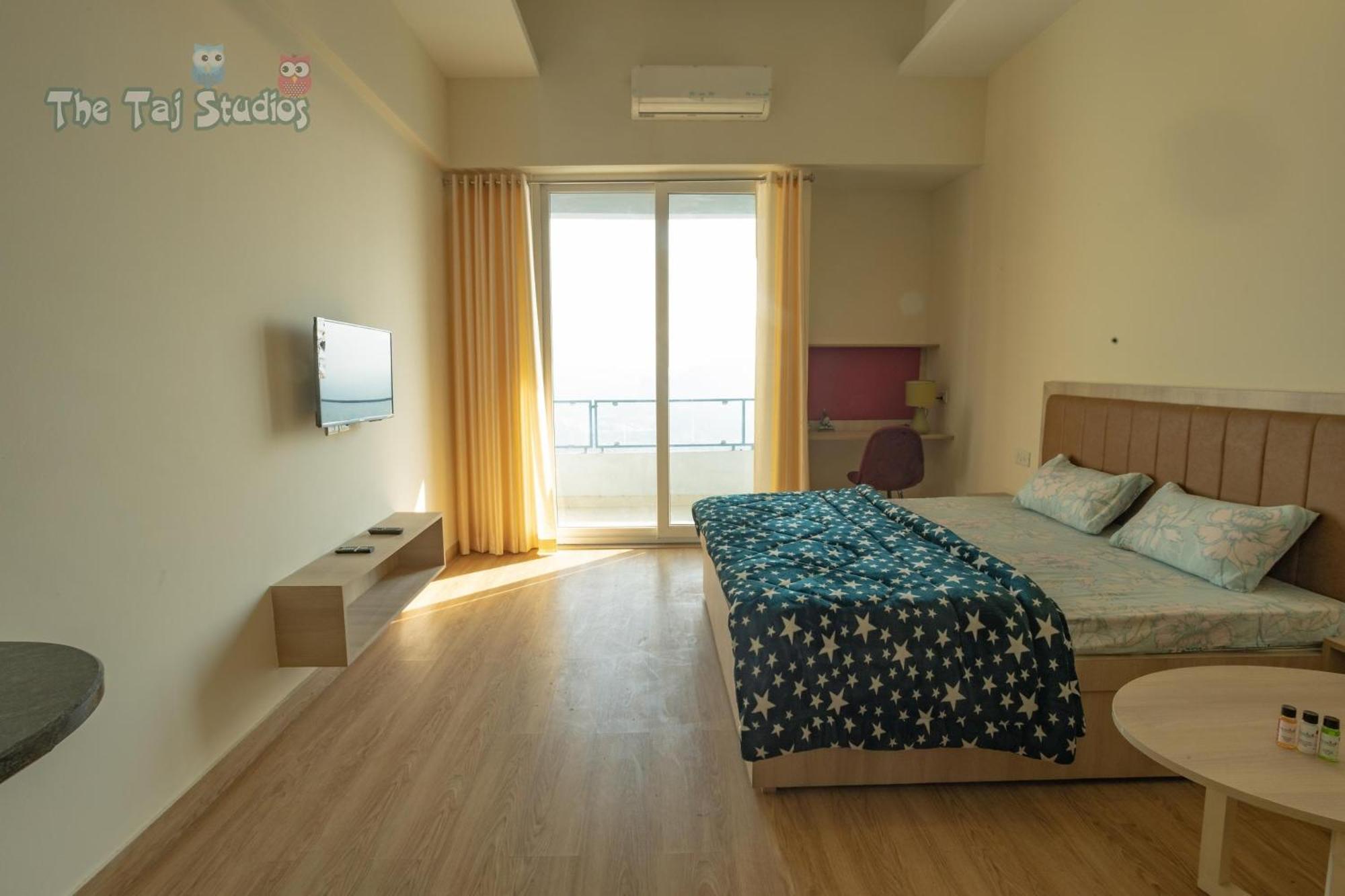 Gaur City Centre Ghaziabad Zewnętrze zdjęcie